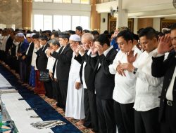 Agamis, Sederhana dan Khidmat Puncak Hari Jadi ke-76 Provinsi Kalimantan Selatan di Masjid Syekh Muhammad Arsyad Al- Banjari