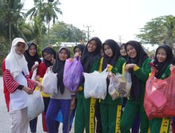 Semarak Kemerdekaan, SMAN 2 Kintap Gelar Aksi Susur Jalan Bersihkan Lingkungan dan Aneka Lomba