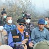 Gubernur H. Muhidin Bersama Forkopimda dan Wamenko Lakukan Pembasahan Kawasan, Pastikan Bara Bawah Tanah Karhutla Padam