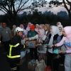 Kunjungi Relawan Karhutla, Hj Fathul Jannah Muhidin Berpesan Jaga Keselamatan serta Kesehatan Selama Bertugas
