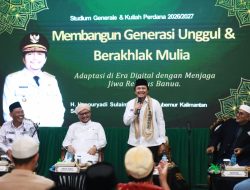 Wagub Kalsel Hasnuryadi Berikan Motivasi ke Mahasiswa dalam Seminar Kebangsaan dan Kuliah Perdana Institut Agama Islam KHAS Al-Arsyadi Kandangan