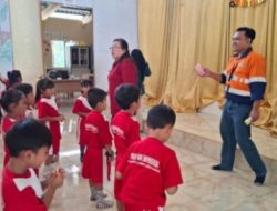 Ratusan Pelajar Mendapat Program Gerakan Gizi Bersih dari PT Pelsart Tambang Kencana