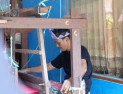 Bupati Andi Rudi Latif Dorong Peningkatan Produksi Tenun Pagatan