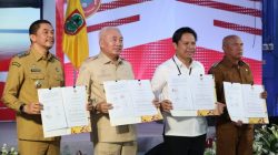 Bupati Tanah Bumbu Tandatangani Kesepakatan Pilot Project Penanganan Jembatan Non-Nasional