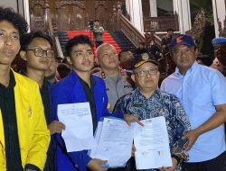 Demo Aliansi Rakyat bersama BEM se-Kalsel Berakhir Malam Hari, Pemprov Kalsel Sepakati Tuntutan Mahasiswa Soal Karhutla
