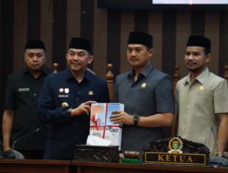 Sampaikan RAPBD Tanah Bumbu TA 2027, Bupati Andi Rudi Latif : Tujuh Misi Pembangunan Jadi Arah Kebijakan