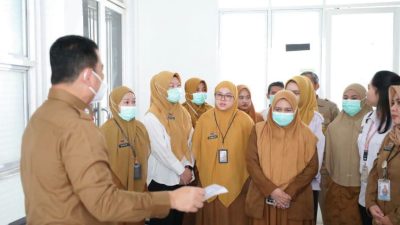 Sidak Dua Puskesmas, Sekda Ichrom Muftezar Dapati Sejumlah ASN Indisipliner